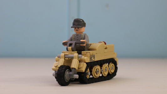 Sd.Kfz.2 Kettenkrad German utility vehicle With Minifigure!